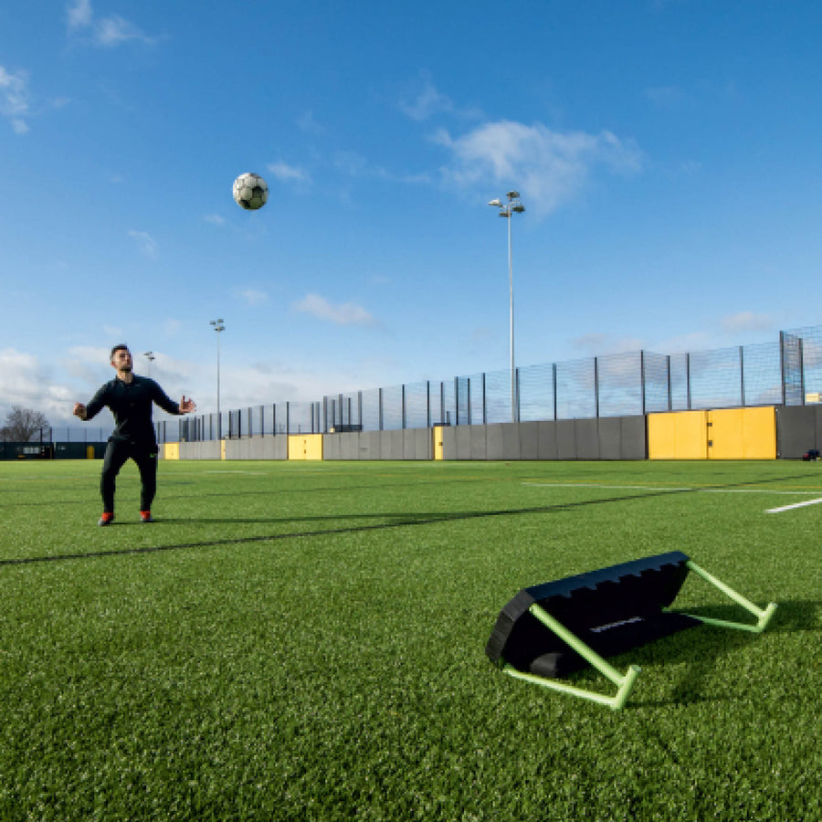 Planche de rebond de football REPLAY Station