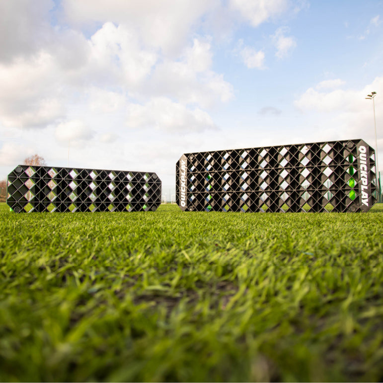 REPLAY Station Panneau de rebond de football