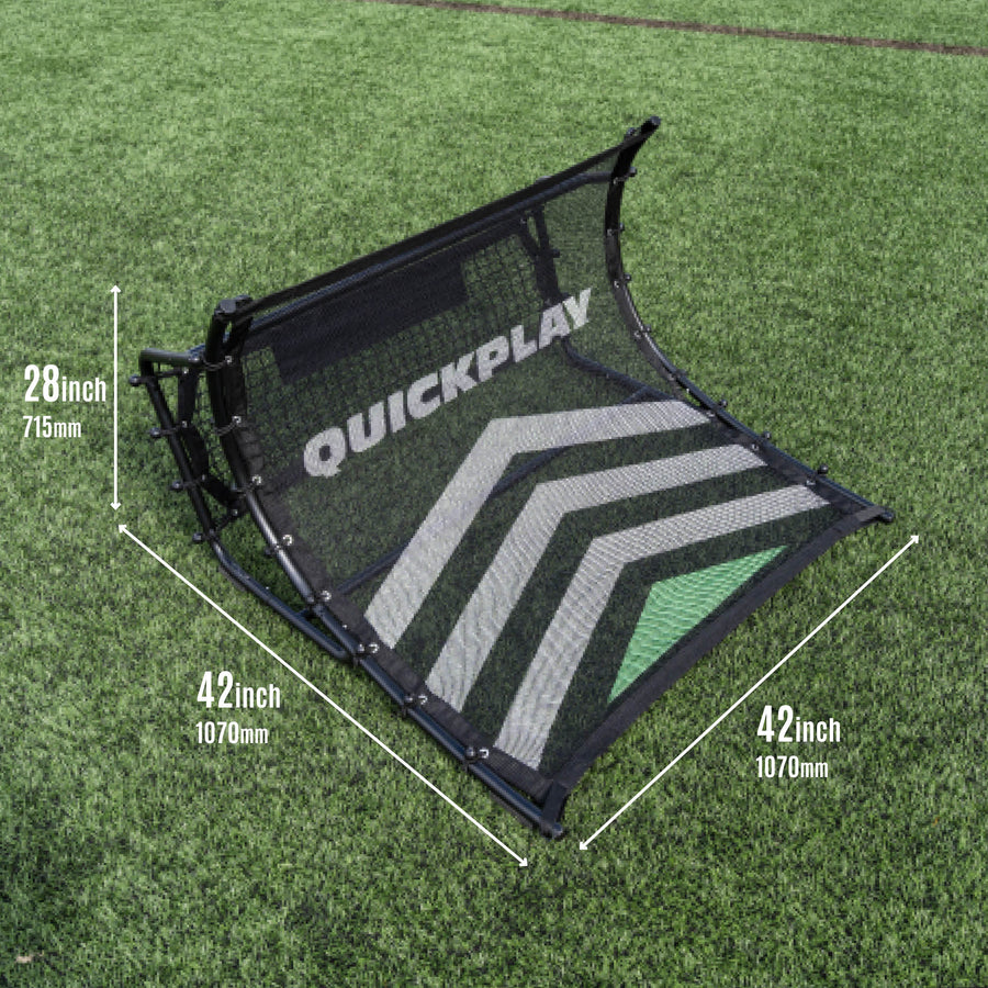 Schéma des dimensions du rebondisseur de football 2 en 1 TEKKERS Air : base de 1070 mm sur 1070 mm, hauteur 715 mm.